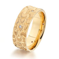 Item # G87088E - 18K Yellow Gold Patterned Diamond Wedding Ring